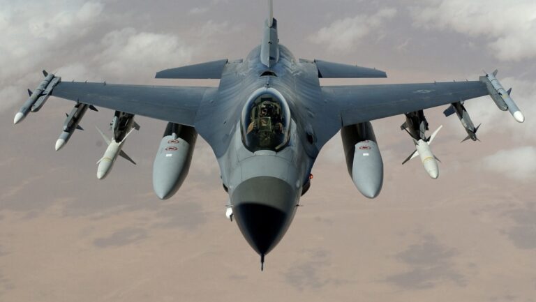 Ukraine to Send Combat Pilots for F-16 Training Amid Counter-Offensive