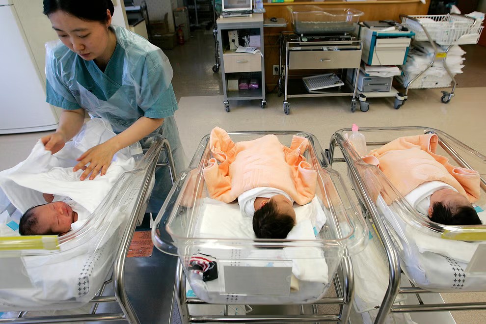South Korean company paying employees $75,000 bonus each time they have a baby