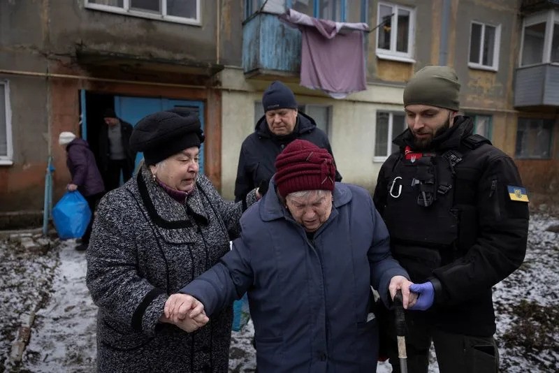 Russian army capture of Avdiivka prompts elderly people to depart nearby towns