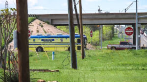 2 dead, including child, in crash involving Texas school bus that lacked seatbelts
