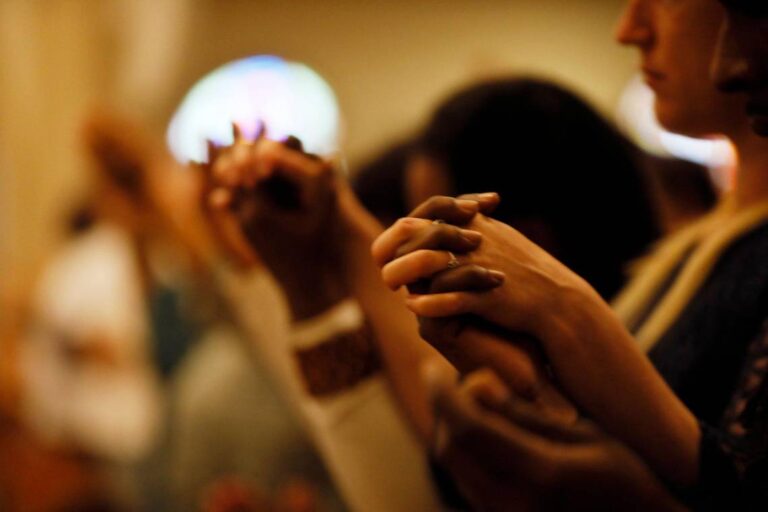 A look inside a multilingual Good Friday service in Miami