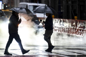 Northern U.S. prepares for weekend storms bringing heavy rain, wind and snow