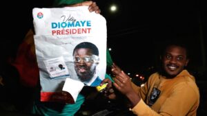 Opposition leader Faye ahead to win presidency