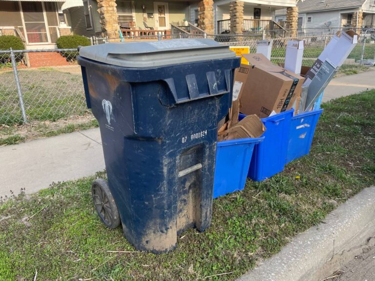 Ready for trash carts? These Kansas City neighborhoods will receive them first