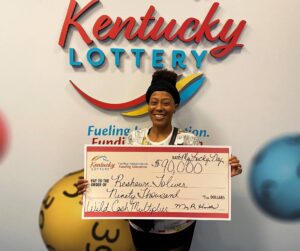 ‘I screamed!’ Kentucky woman thought she won $5 on lottery, but took much larger prize