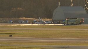 1 hospitalized after plane crash in Ohio airport