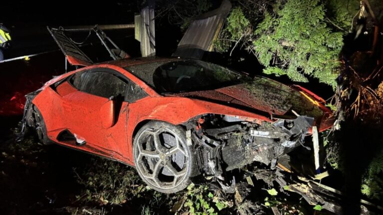 13-Year-Old Totals Lamborghini Huracan in Rainy Vancouver