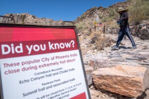 3 busy Phoenix hiking trails will close during heat warnings. Here's what to know