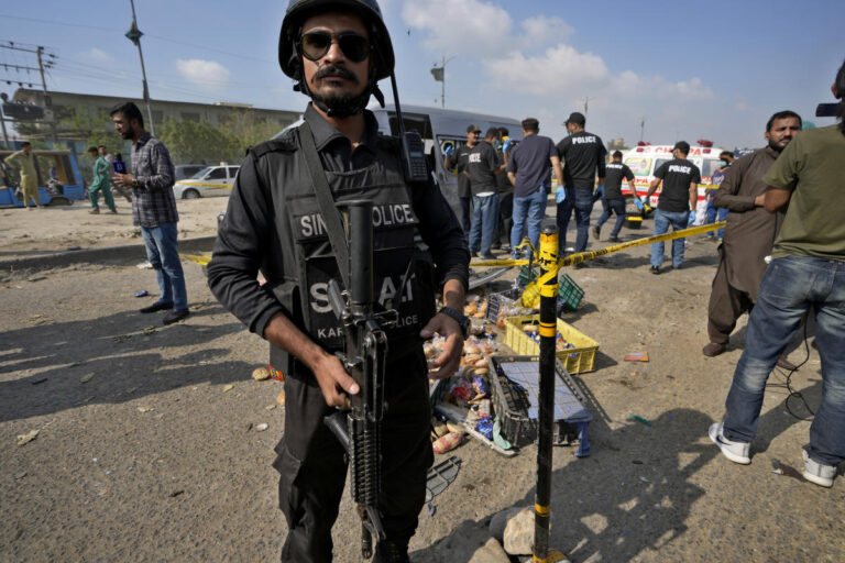 5 Japanese workers narrowly escape suicide bombing that targeted their vehicle in Pakistan