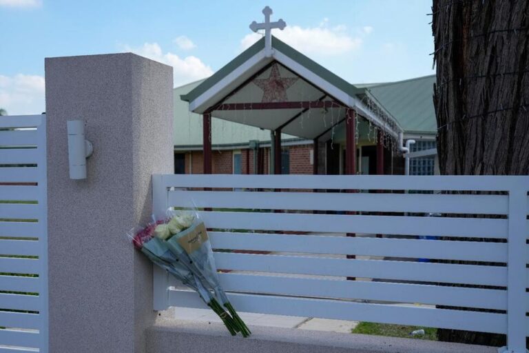 Australian Police Arrest 7 Alleged Teen Extremists Linked to Stabbing of a Bishop in a Sydney Church