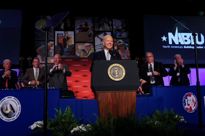 Biden notches another union endorsement as building trades back reelection