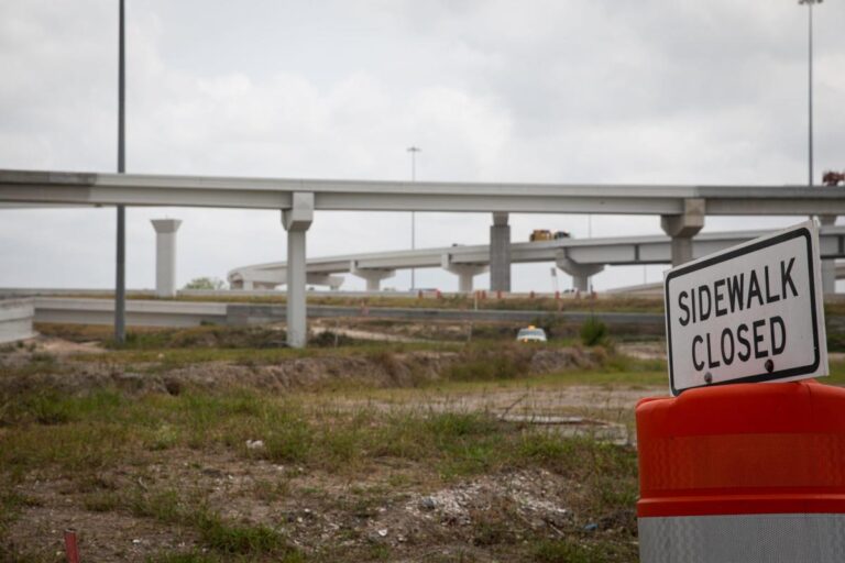 Here's what the city, neighborhood agreed to for Harbor Bridge parks plans