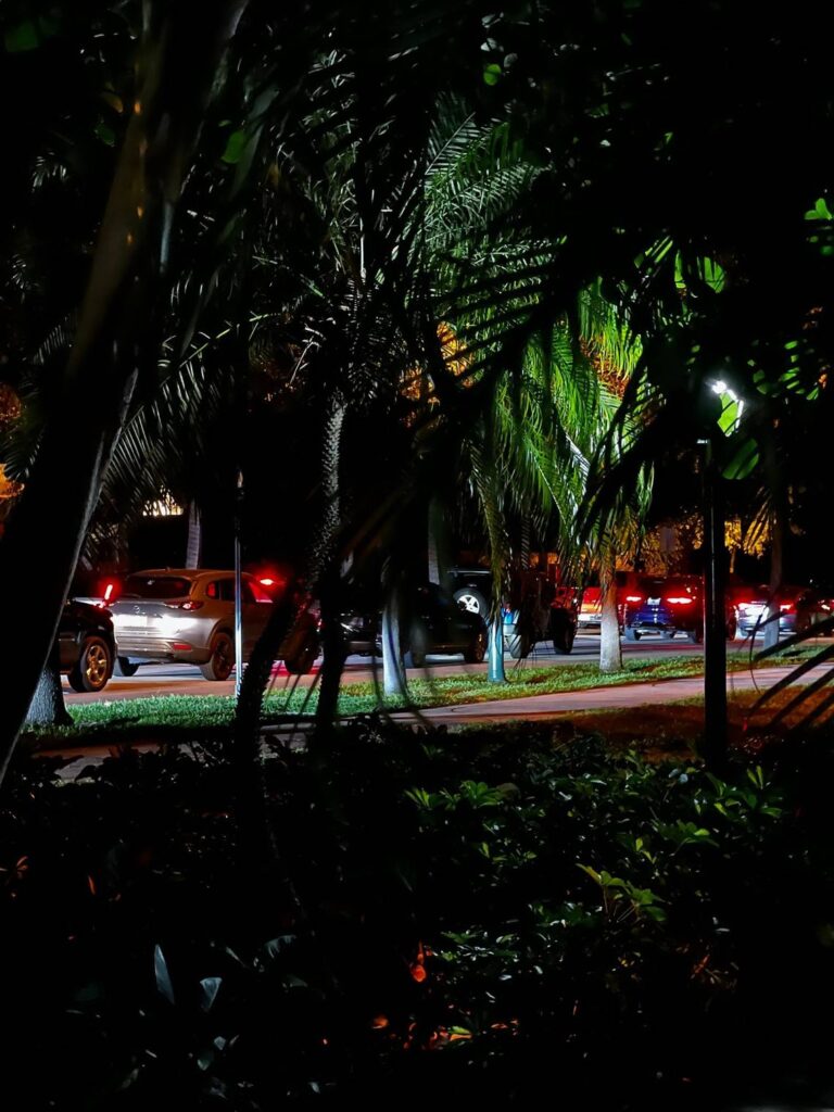 Hundreds trying to leave Key Biscayne stranded in their cars for hours. What happened?