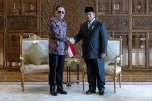 Indonesia's president-elect holds talks with Malaysian leader on bolstering ties