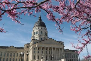 Kansas lawmakers leave Topeka for 3-week break. Here's what they still have to get done