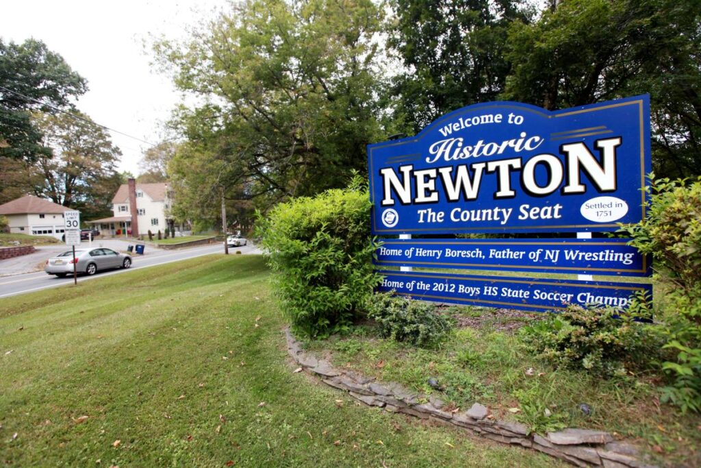 Newton zoning changes would head off conversions of big homes to apartments