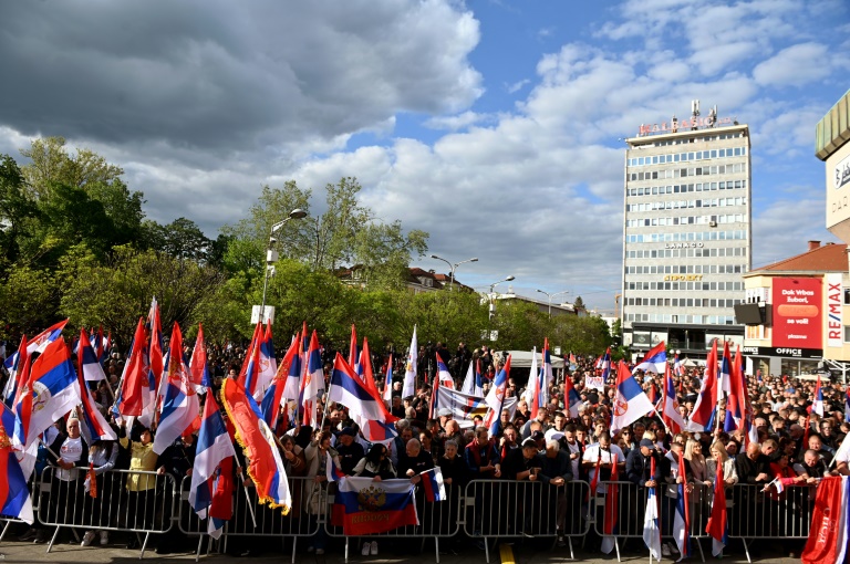 Thousands of protesters responded to a call by Bosnian Serb leader Milorad Dodik to protest the potential UN resolution (ELVIS BARUKCIC)