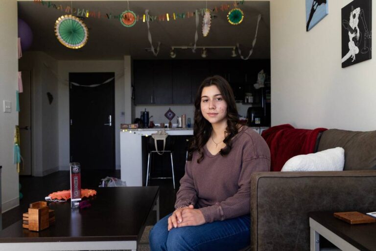 USC’s housing shortage leaves upperclassmen scrambling, with no plans to close the gap