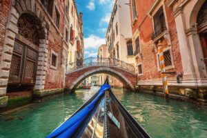 Venice becomes the first city to implement a tourist ticket system