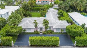 Will a new house replace a 1960s-era home just sold for $8.35M on Via Marila in Palm Beach?