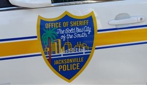 Woman shot, man she knows is in custody, Jacksonville police say