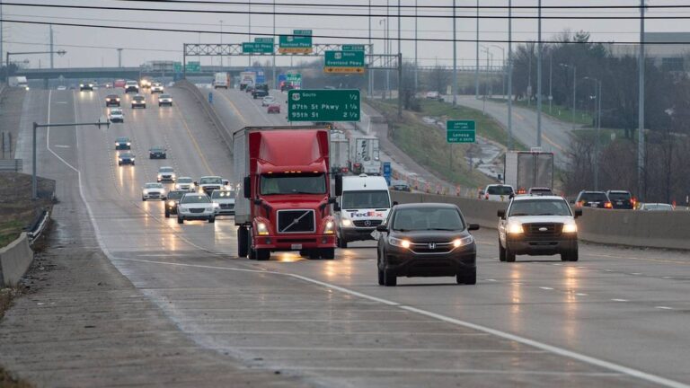 Accidents, road closures, delays on KC-area highways