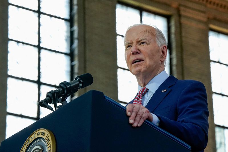 Biden expected to sign migration order next week, sources say