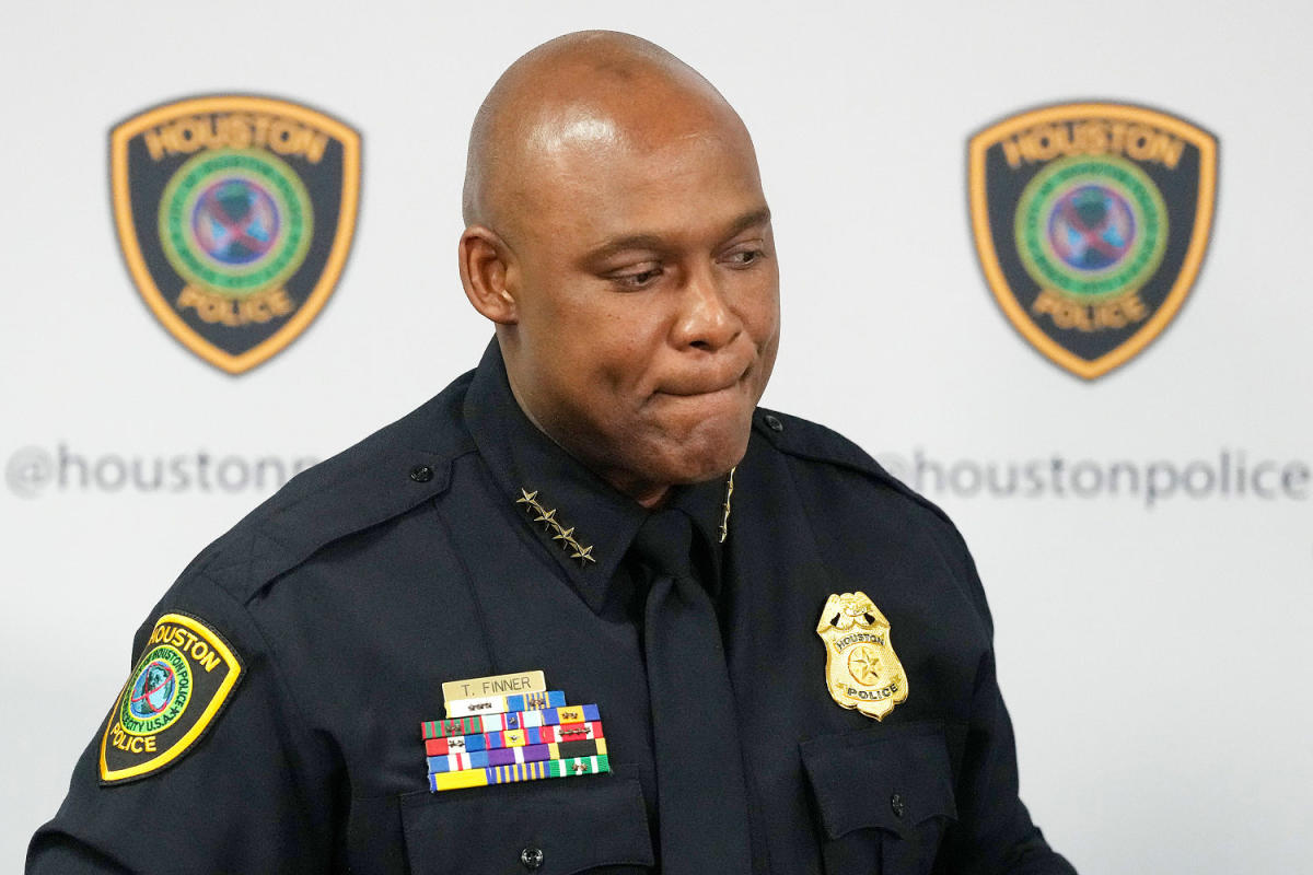 Calls for accountability intensify after Houston police chief retires amid scandal over dropped cases