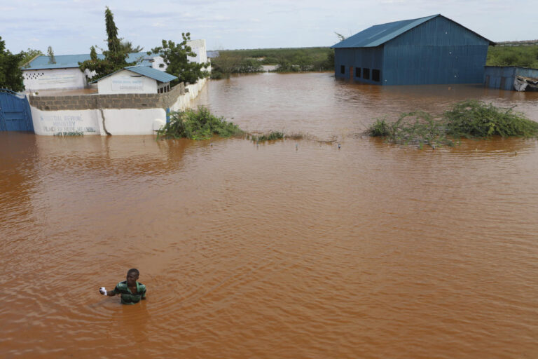 From Zambia to Afghanistan, WFP warns El Niño's extreme weather is causing a surge in hunger