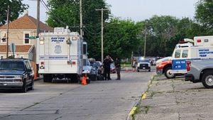 SWAT, hostage negotiation team called to Dayton home
