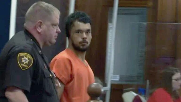 Suspect Daylon Richardson from Granite City appears earlier in Henry County Court.