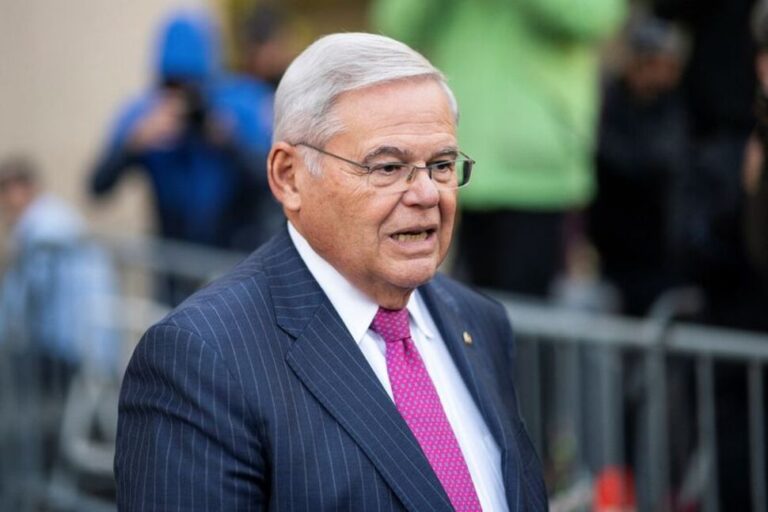 US Senator Robert Menendez's Corruption Trial to Get Underway