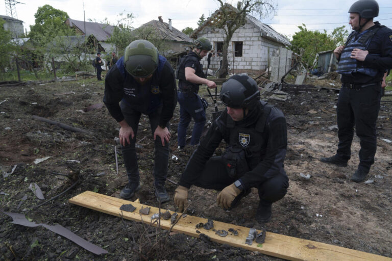 Ukraine and Russia exchange drone attacks while Russia continues its push in the east