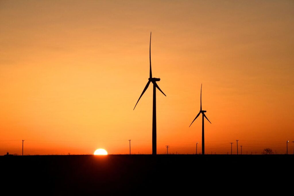 IEA says clean energy investment will double that of fossil fuels in 2024